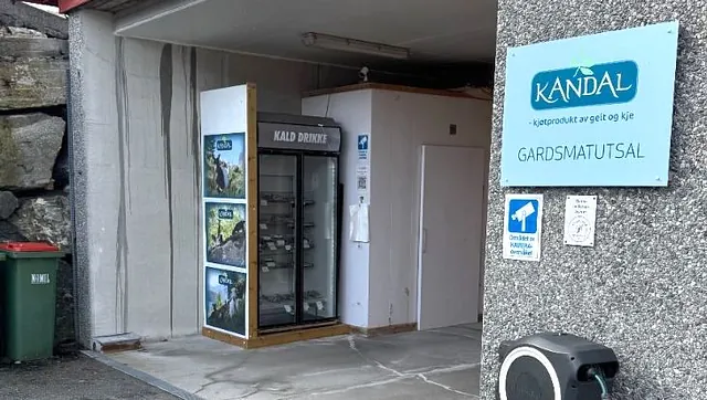 Kandals gårdsmatutsal